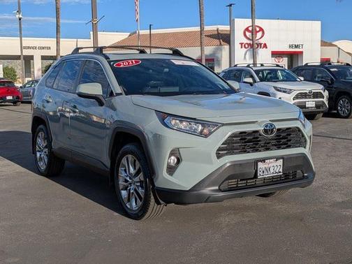 2021 Toyota RAV4 XLE Premium