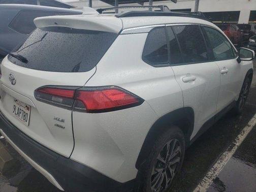 2024 Toyota Corolla Cross XLE