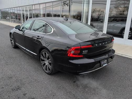 2023 Volvo S90 B6 Ultimate