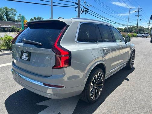 Vapour Grey Metallic 2025 Volvo XC90 B6 Plus 7-Seater