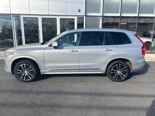 2024 Volvo XC90 B5 Core Bright Theme