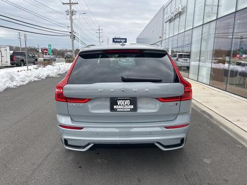 2025 Volvo XC60 B5 Plus