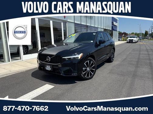 2024 Volvo XC60 B5 Plus Dark Theme