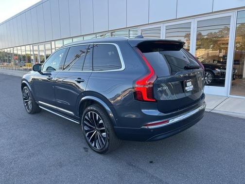 2025 Volvo XC90 B6 Plus 7-Seater