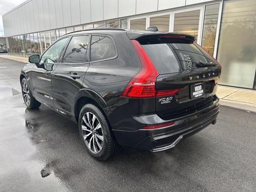 2025 Volvo XC60 B5 Core