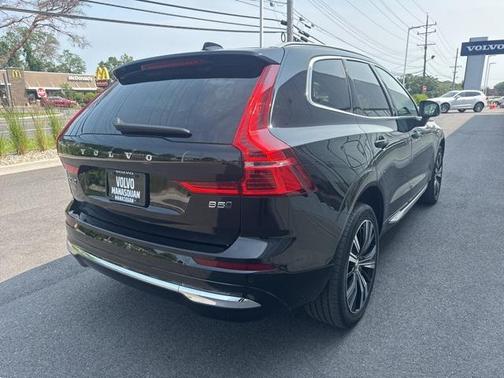 2022 Volvo XC60 B5 Inscription