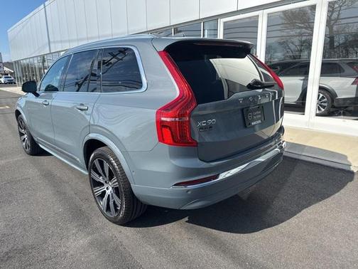 2023 Volvo XC90 B6 Ultimate 7-Seater