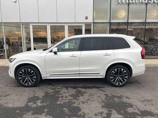 2025 Volvo XC90 B6 Plus 7-Seater