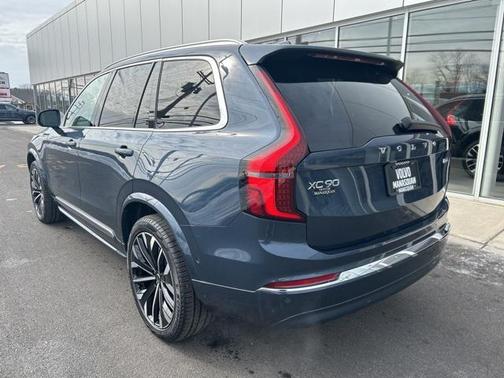 2025 Volvo XC90 B6 Plus 7-Seater