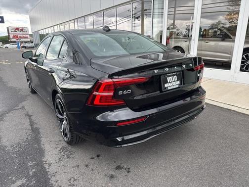 2025 Volvo S60 B5 Plus