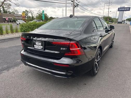 2025 Volvo S60 B5 Plus