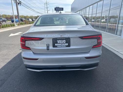 2025 Volvo S60 B5 Core