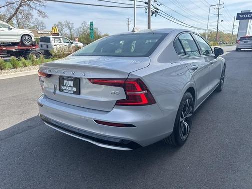 2025 Volvo S60 B5 Core