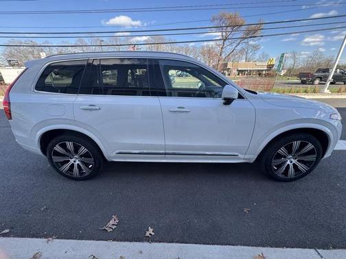 2022 Volvo XC90 T6 Inscription