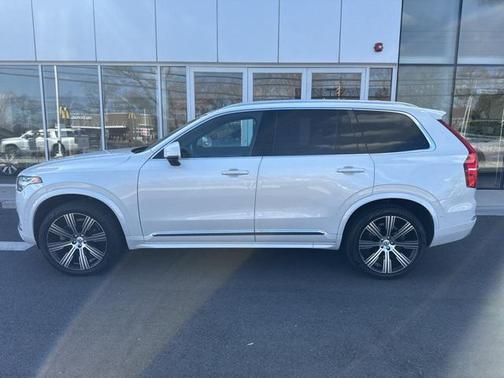 2022 Volvo XC90 T6 Inscription