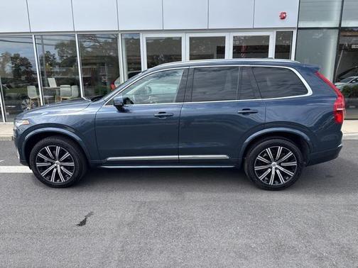 2025 Volvo XC90 B6 Plus 7-Seater
