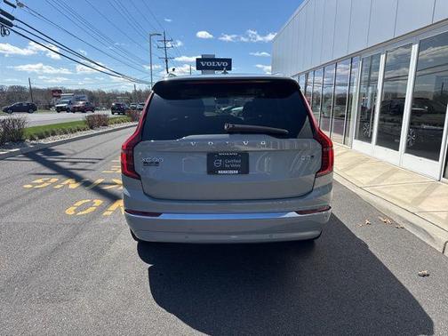 Vapour Grey Metallic 2025 Volvo XC90 B5 Plus 7-Seater