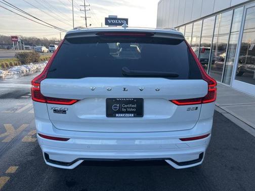 2025 Volvo XC60 B5 Plus