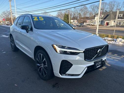 2025 Volvo XC60 B5 Plus
