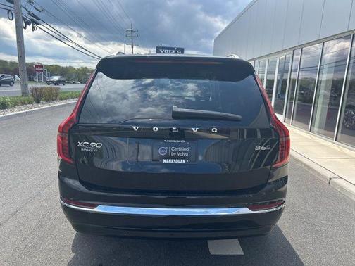 Onyx Black Metallic 2025 Volvo XC90 B6 Plus 7-Seater