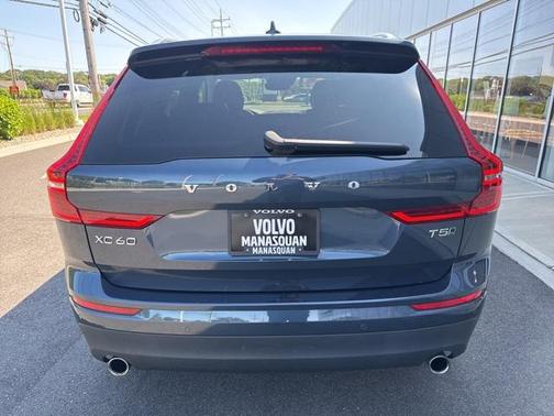 2019 Volvo XC60 T5 Momentum