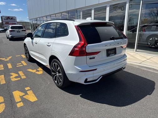 Crystal White 2025 Volvo XC60 B5 Plus
