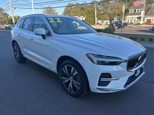 2022 Volvo XC60 B5 Inscription