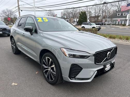 2025 Volvo XC60 B5 Plus