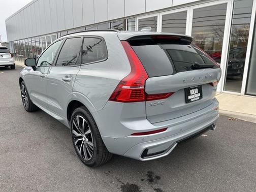 2025 Volvo XC60 B5 Plus