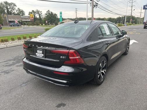 2025 Volvo S60 B5 Core