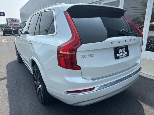 2022 Volvo XC90 T6 Inscription