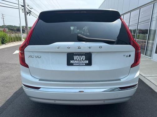 2022 Volvo XC90 T6 Inscription