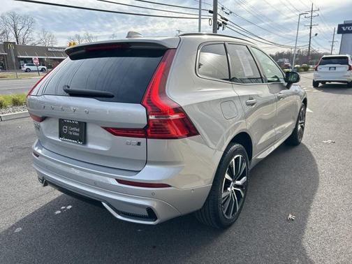 2025 Volvo XC60 B5 Plus