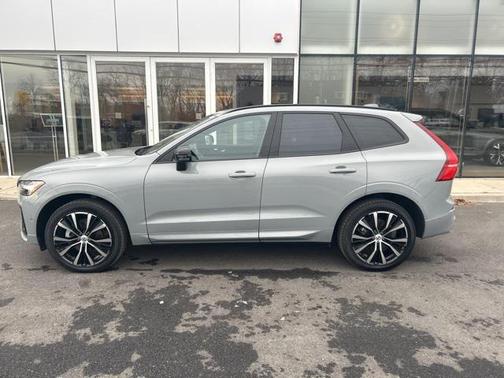 2025 Volvo XC60 B5 Plus