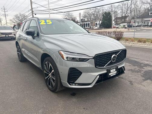 2025 Volvo XC60 B5 Plus