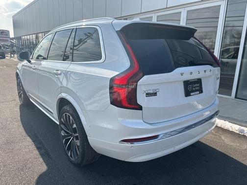 2025 Volvo XC90 B6 Plus 7-Seater