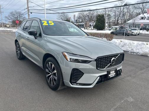 2025 Volvo XC60 B5 Plus