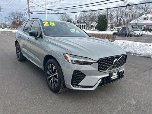 2025 Volvo XC60 B5 Plus