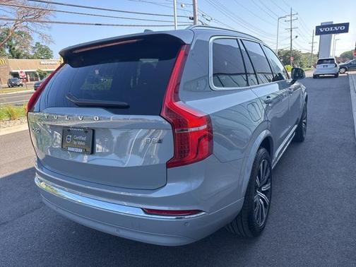 2025 Volvo XC90 B5 Core