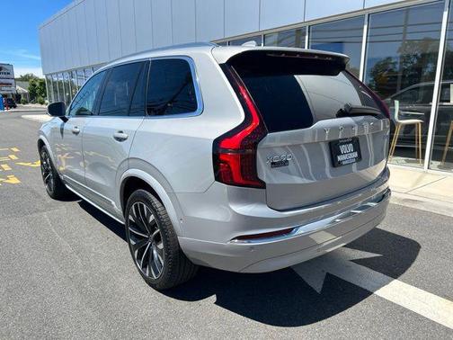 Silver Dawn Metallic 2025 Volvo XC90 B5 Plus 7-Seater