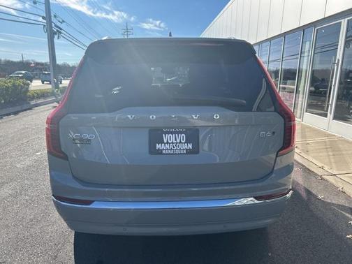 2025 Volvo XC90 B6 Plus 7-Seater