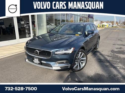 2024 Volvo V90 Cross Country B6 Ultimate