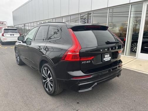 2025 Volvo XC60 B5 Plus