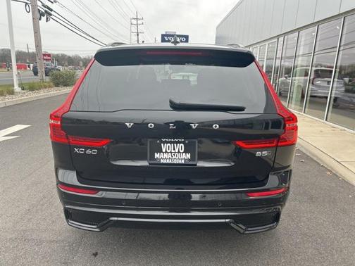 2025 Volvo XC60 B5 Plus