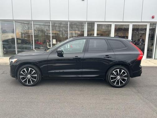 2025 Volvo XC60 B5 Plus