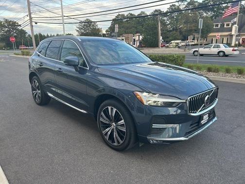2022 Volvo XC60 B6 Inscription