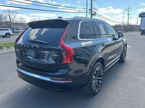 Onyx Black Metallic 2025 Volvo XC90 B6 Plus 7-Seater