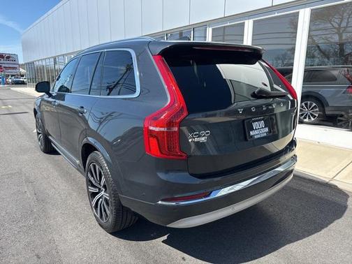 2022 Volvo XC90 T6 Inscription