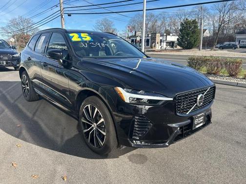 2025 Volvo XC60 B5 Plus