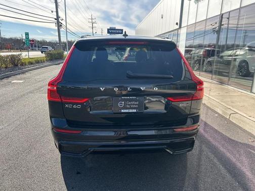 2025 Volvo XC60 B5 Plus
